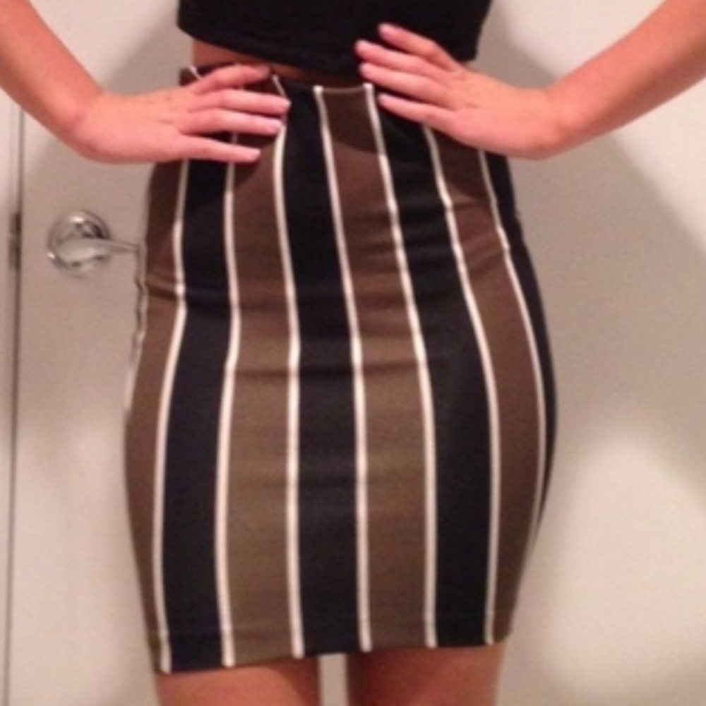 H&M STRIPED PENCIL SKIRT - Picture 2 of 5